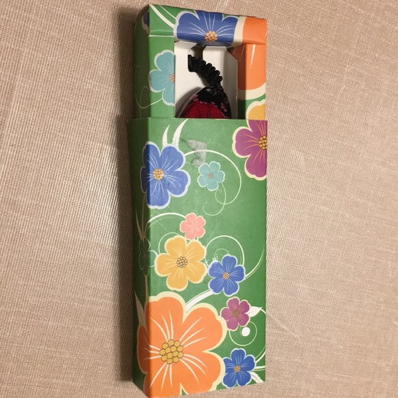 Extendable cord bracelet - Picture 5 of 5